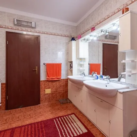Apartament View 1 By Guide