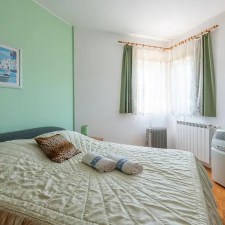 View 1 By Guide Apartamento